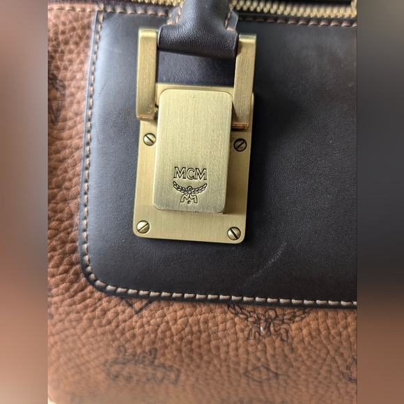 🚨 SOLD 🚨 Vintage MCM Boston 25 - Picture 4 of 9